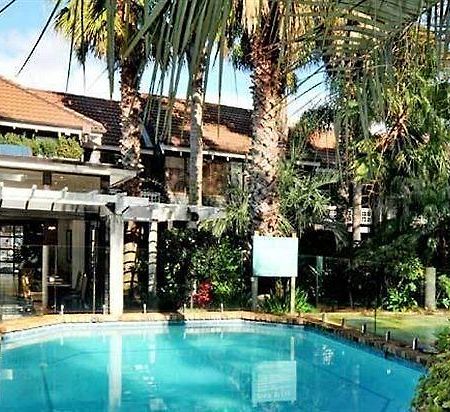 Emerald Inn On Takapuna Beach Окленд Экстерьер фото