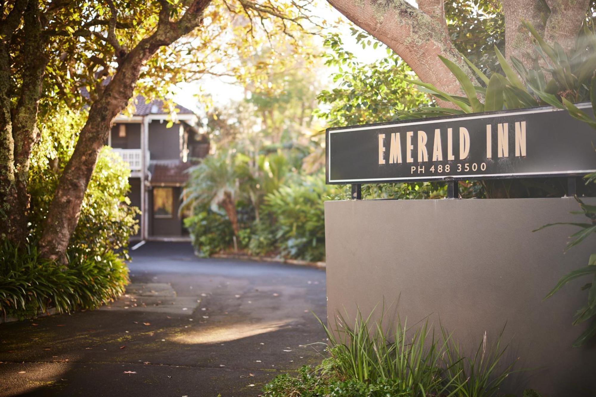 Emerald Inn On Takapuna Beach Окленд Экстерьер фото