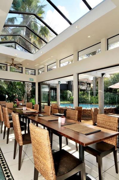 Emerald Inn On Takapuna Beach Окленд Экстерьер фото